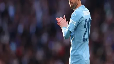 伊朗议长出席黎巴嫩前真主党领导人纳斯鲁拉葬礼